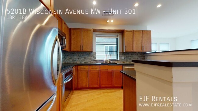 Building Photo - Friendship Heights Modern One Bedroom Off ...