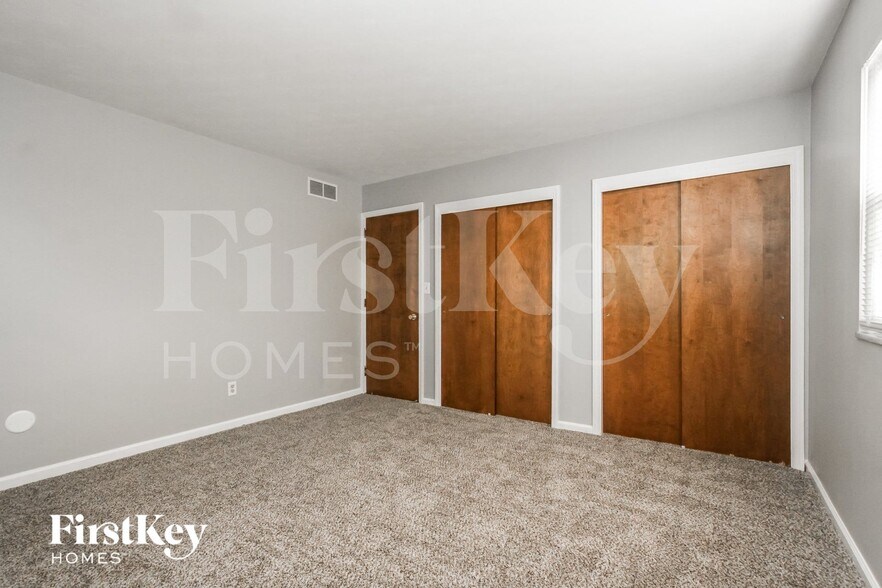 Building Photo - 8341 Rodney Dr