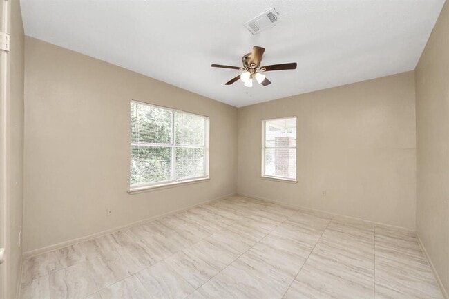 Building Photo - 3029 Trulley St