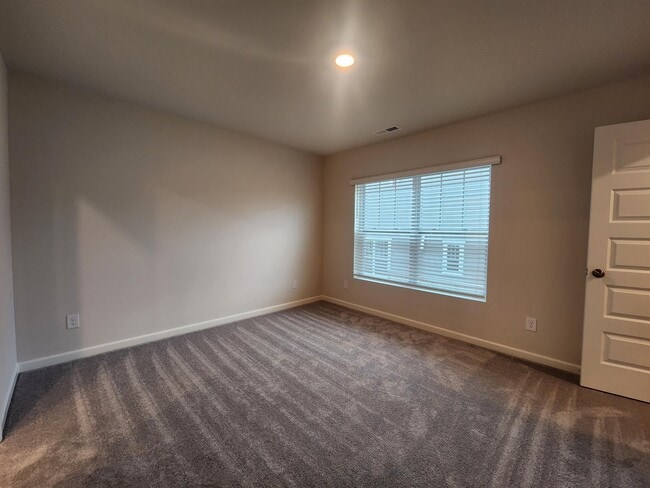 Building Photo - 2603 Comanche Ct