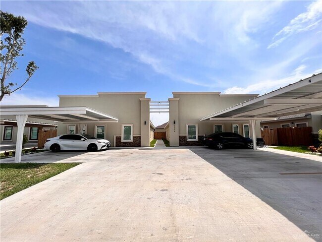 Primary Photo - 2206 Taxco Ct