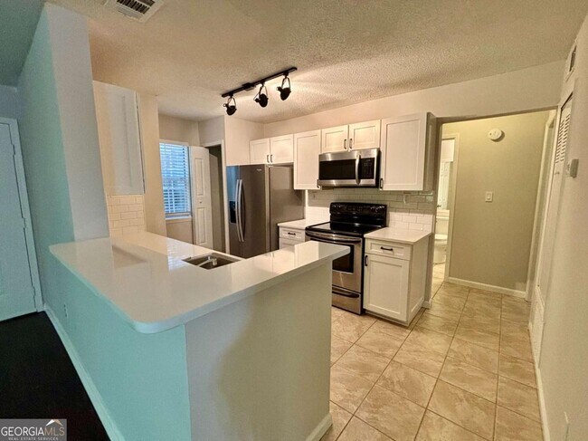 Building Photo - 320 Hawkstone Way