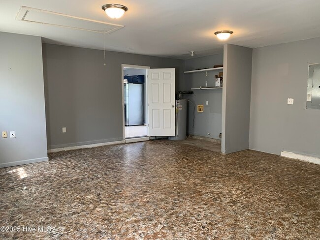 Building Photo - 210 Zachary Ln