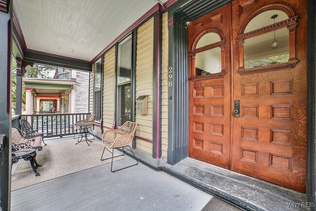 Building Photo - 298 Jersey St