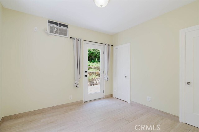 Building Photo - 11036 Fruitland Dr