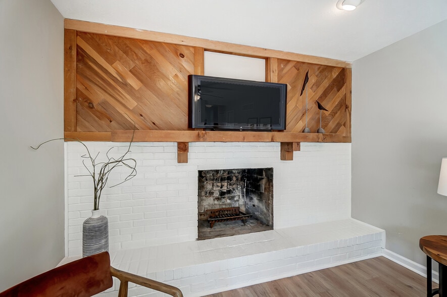 Building Photo - 271 Albright Dr