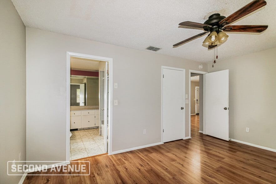 Building Photo - 7231 Box Elder DR