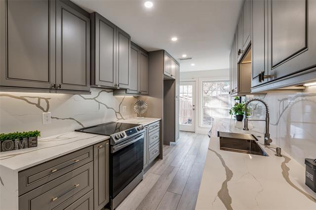 Building Photo - 13702 Flagstone Ln