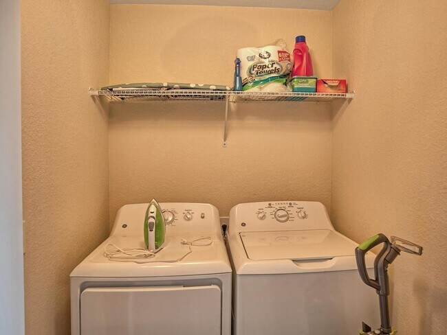 Building Photo - 2BR/2BA Annual Furnished First Floor Condo available in Treviso Bay for immediate occupancy with ...