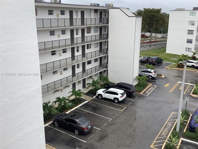 Building Photo - 14170 SW 84th St