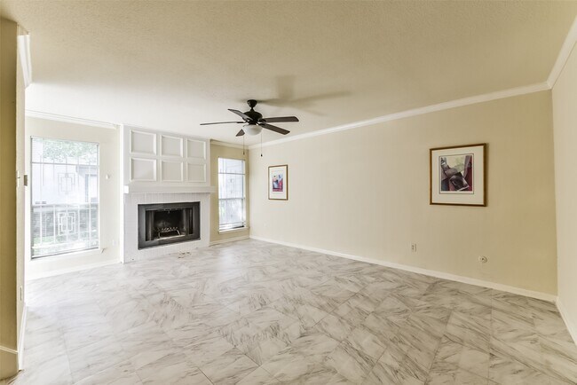 Building Photo - 5917 Fairdale Ln