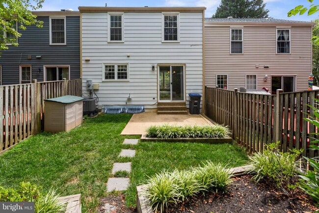 Building Photo - 9938 Wood Wren Ct