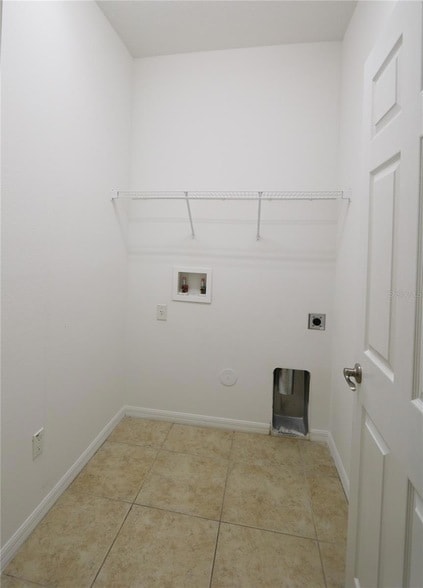 Building Photo - 622 Breezeway Ct