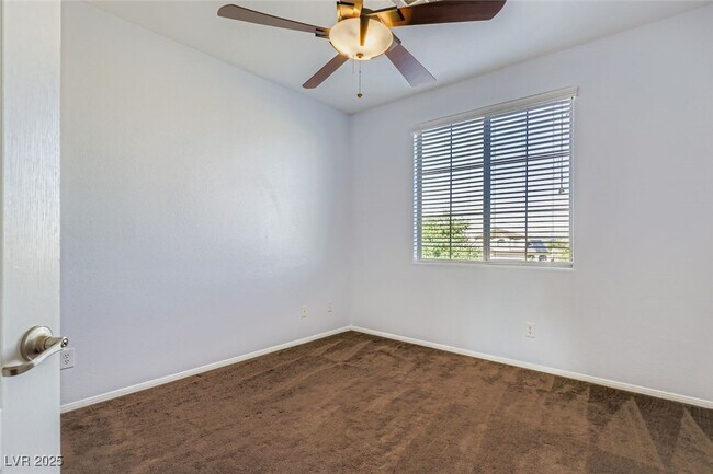 Building Photo - 264 Quail Ranch Dr