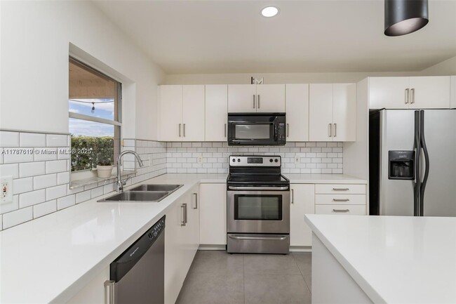 Building Photo - 18091 SW 27th St