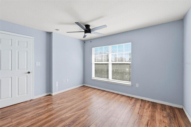 Building Photo - 3702 Palm Desert Ln