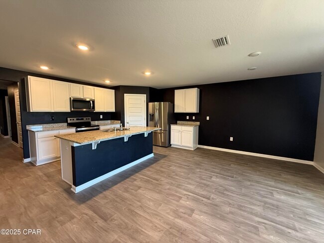 Building Photo - 255 Ryder Ln