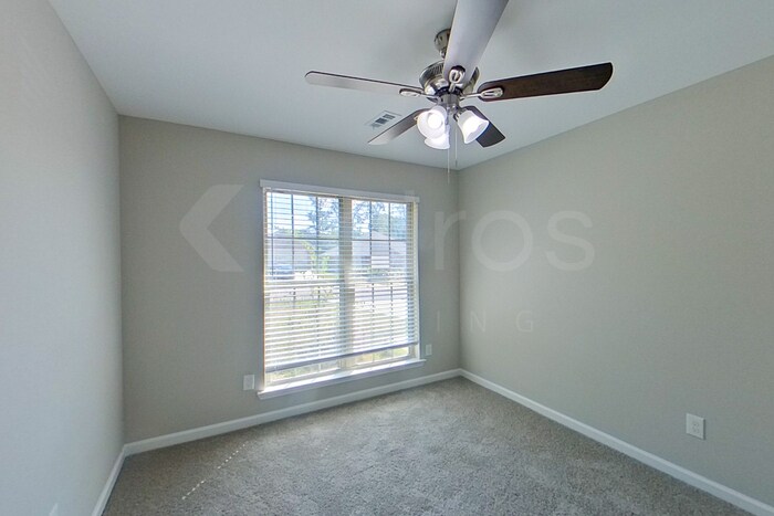 Building Photo - 724 Park Ln