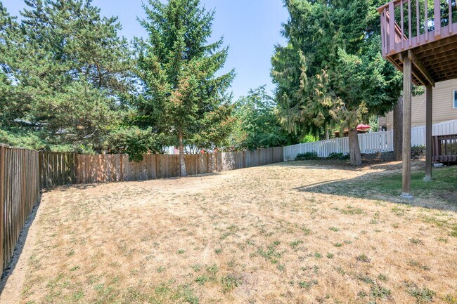 Building Photo - 3 Bedroom, 2.5 Bathroom Home Nestled in the Heart of Picks Landing Neighborhood