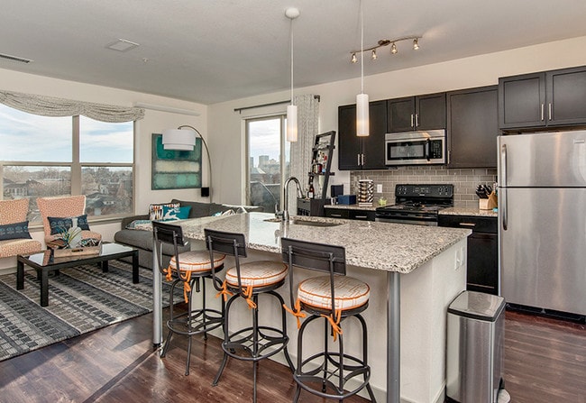 Building Photo - Boutique Apartments