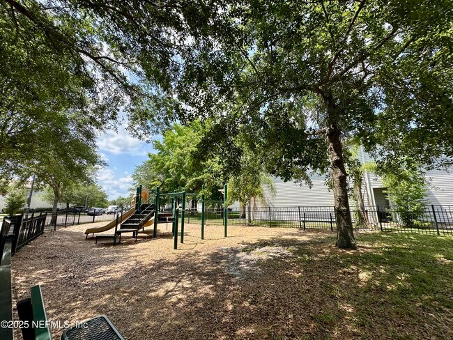 Building Photo - 1659 Biscayne Bay Cir