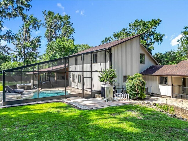 Building Photo - 4661 SW 7th Avenue Rd