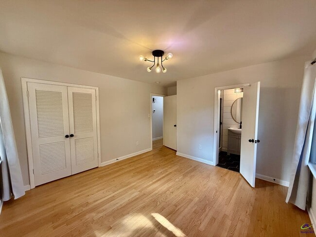 Building Photo - 519 Arrowhead Trl