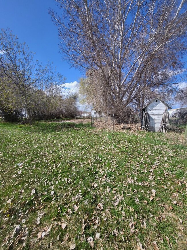 Building Photo - Home in Riverton