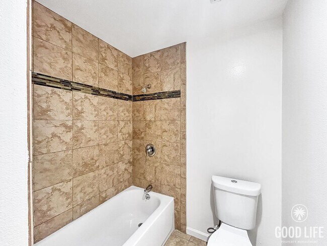 Building Photo - Bright 2BR Condo with New Carpet, Private Balcony & Great Amenities in Clairemont Mesa! $500 off ...