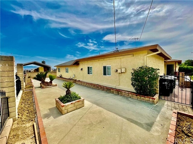 Building Photo - 7247 E Riverside Dr