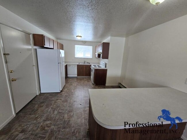 Building Photo - 2 bedroom in Billings MT 59105