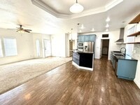 Building Photo - 3 Bedroom 2 Bath Home Available Soon!