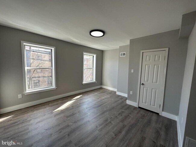 Building Photo - 1512 N 4th St