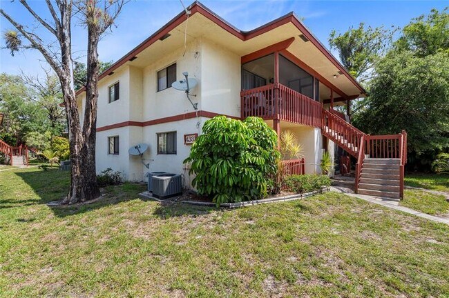 Building Photo - 2082 NW 43 Terrace