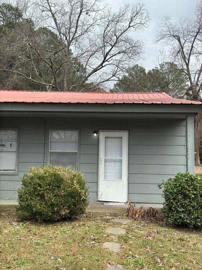Building Photo - Kendall Easterwood Properties