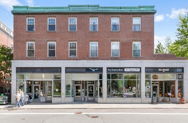 Primary Photo - 131 Essex St