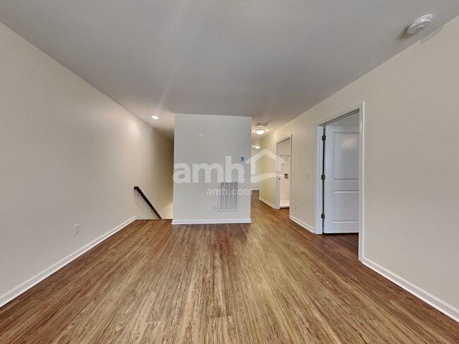 Building Photo - 178 Orion Way