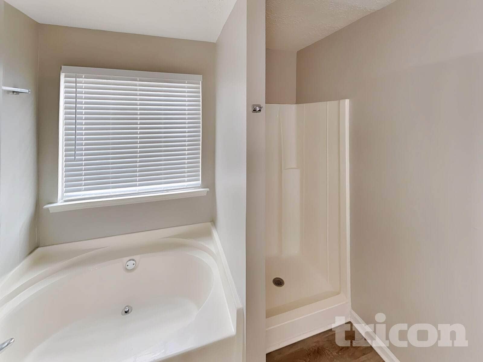 Building Photo - 701 St Charles Ave