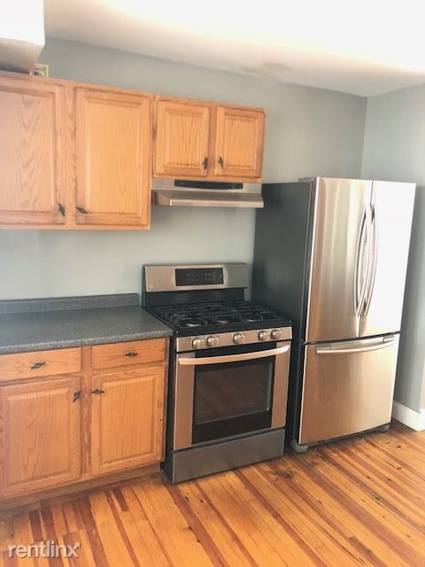 Building Photo - 4 br, 2 bath House - 96 Emerson St