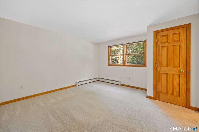 Building Photo - 7 Stephens Ct