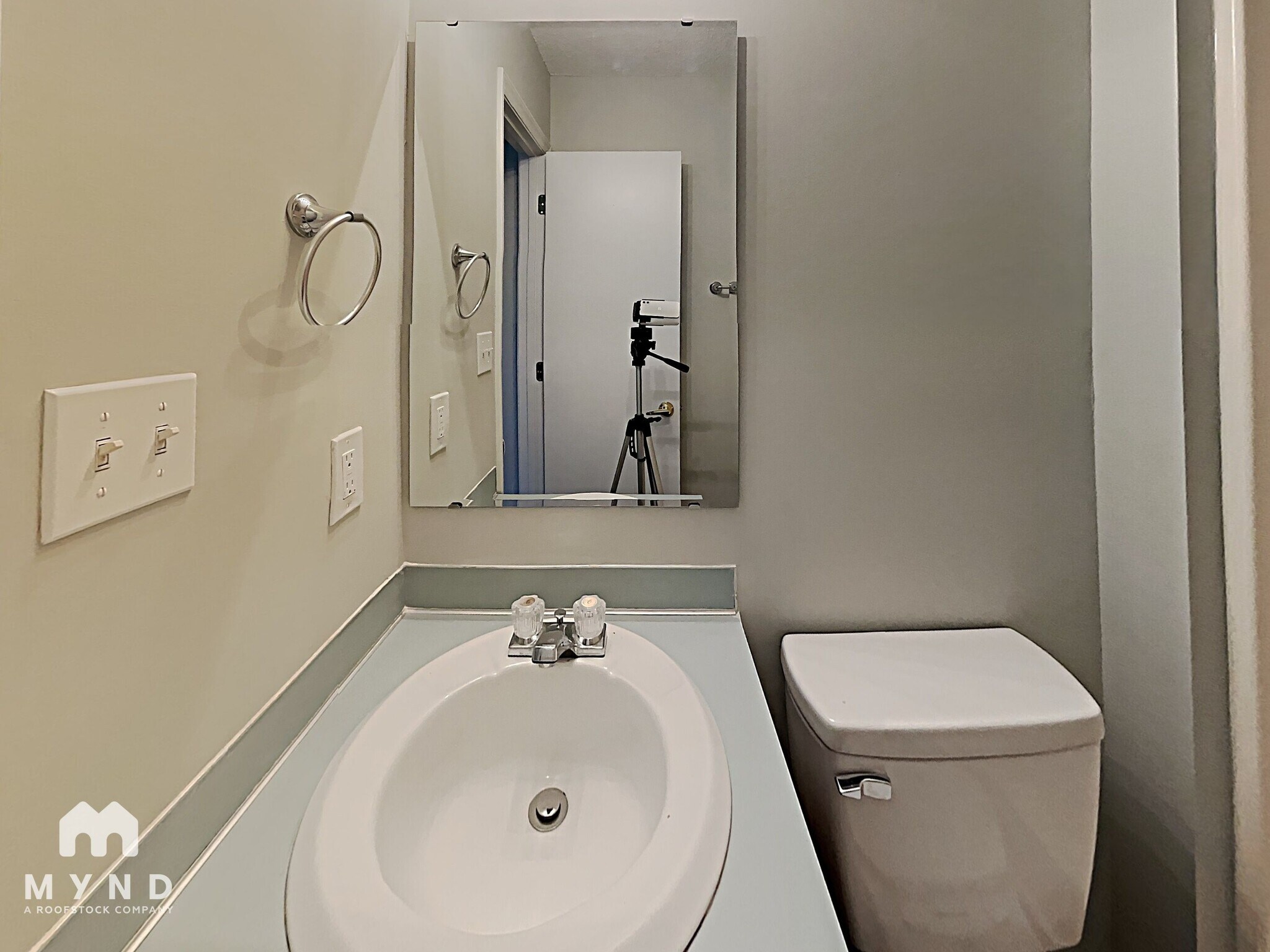 Building Photo - 3408 Redstones Rd