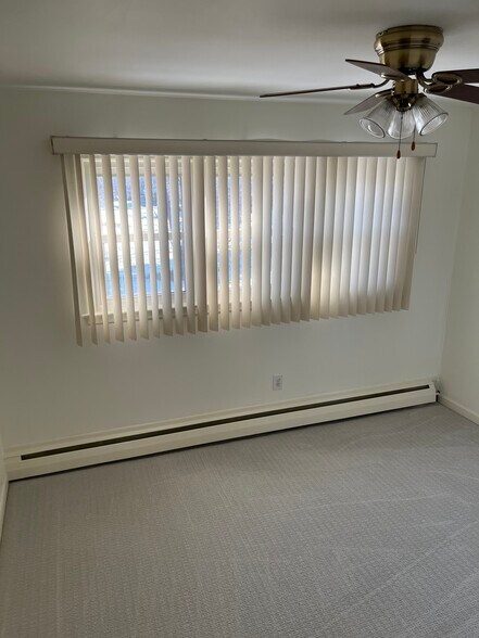 Building Photo - 17060 E 11 Mile Rd