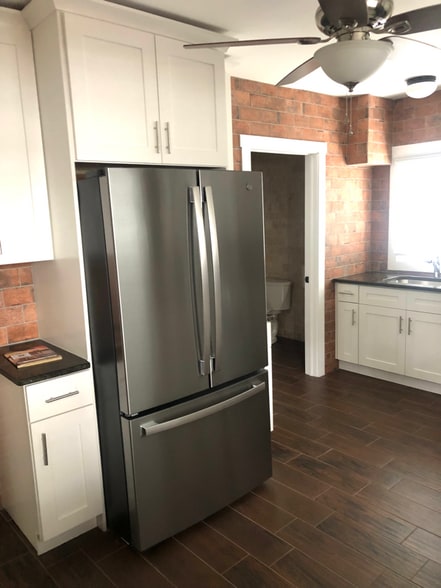 Building Photo - 1206 E Main St