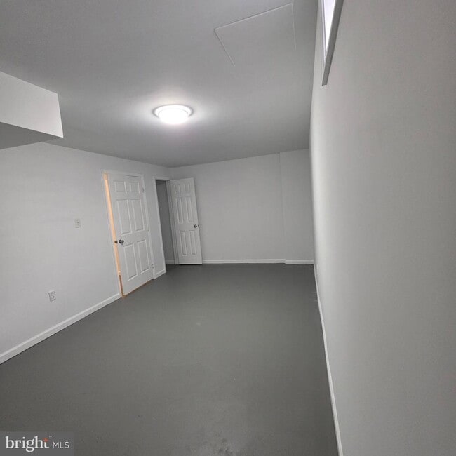 Building Photo - 1758 Springfield Ln