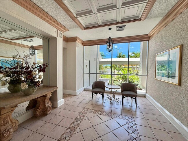 Building Photo - 18081 Biscayne Blvd