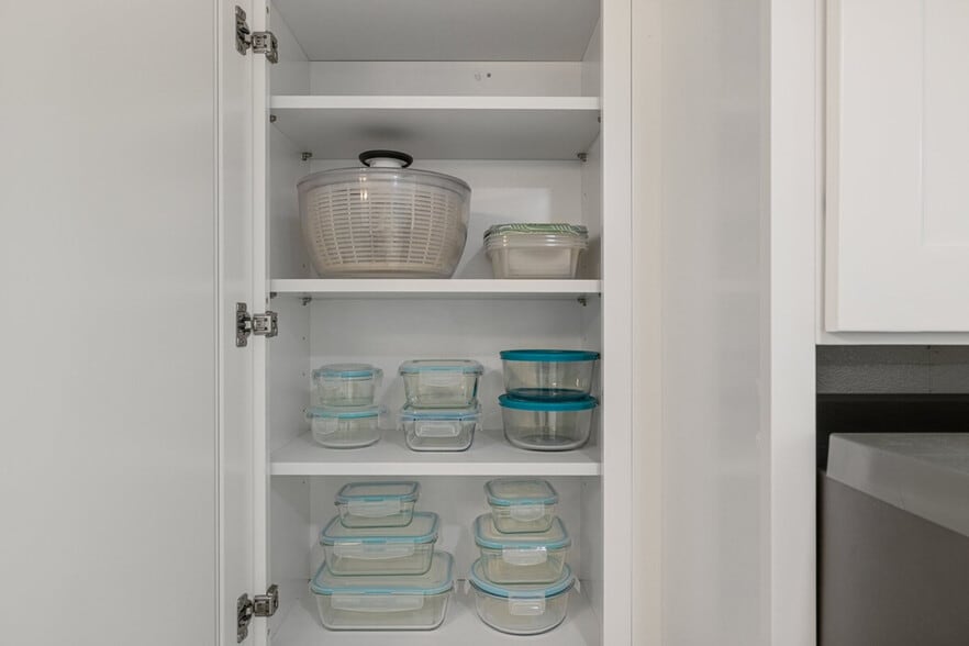 Building Photo - 15555 Union Ave