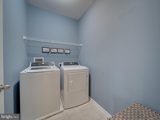Building Photo - 2805 Medstead Ln