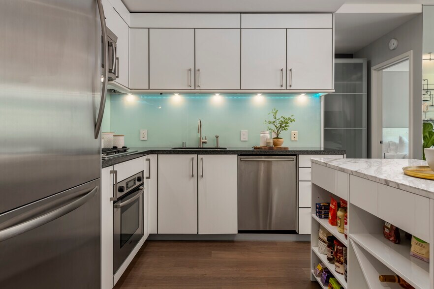 Kitchen - 301 Main St