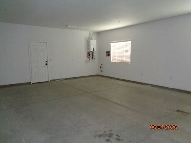 Building Photo - Executive Home in West Lancaster