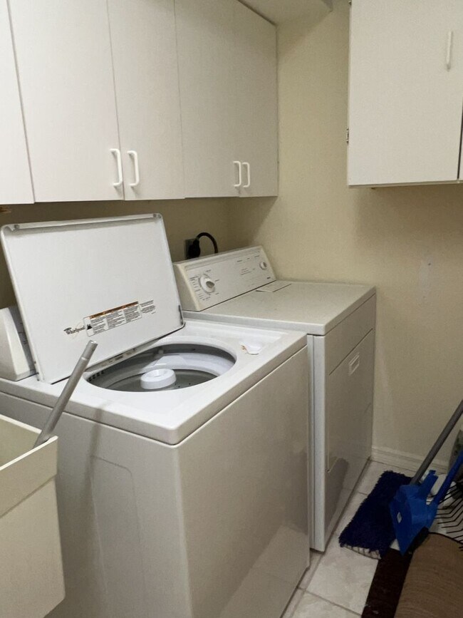 Building Photo - $6,000/month ** Beautifully Furnished Pool...